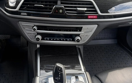 BMW 7 серия, 2019 год, 6 999 000 рублей, 12 фотография
