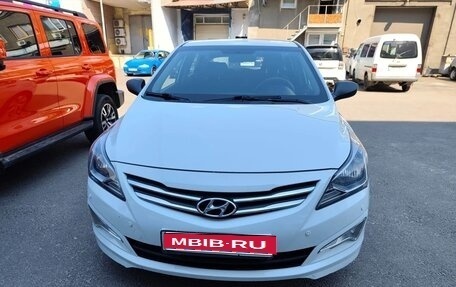Hyundai Solaris II рестайлинг, 2014 год, 940 000 рублей, 1 фотография