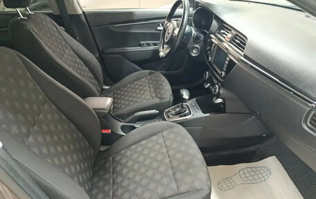 KIA Rio IV, 2018 год, 1 350 000 рублей, 8 фотография