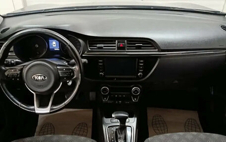 KIA Rio IV, 2018 год, 1 350 000 рублей, 10 фотография
