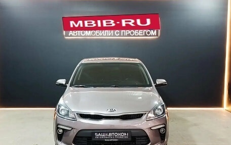 KIA Rio IV, 2018 год, 1 350 000 рублей, 2 фотография
