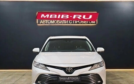 Toyota Camry, 2019 год, 2 599 000 рублей, 2 фотография