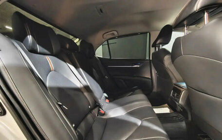 Toyota Camry, 2019 год, 2 599 000 рублей, 18 фотография