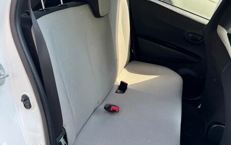 Toyota Vitz, 2013 год, 839 000 рублей, 19 фотография