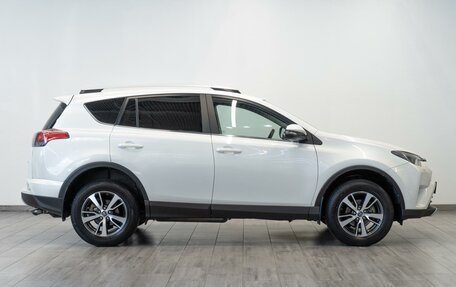Toyota RAV4, 2017 год, 2 949 000 рублей, 5 фотография