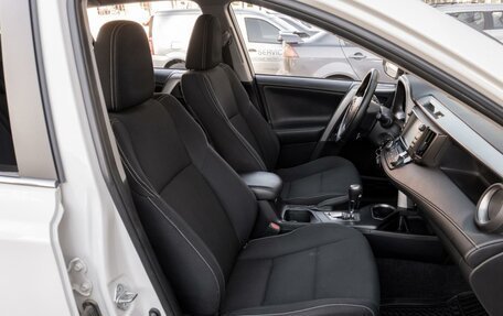 Toyota RAV4, 2017 год, 2 949 000 рублей, 8 фотография