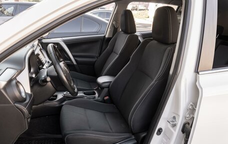 Toyota RAV4, 2017 год, 2 949 000 рублей, 10 фотография
