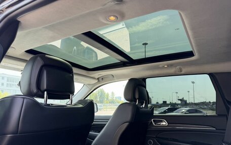Jeep Grand Cherokee, 2021 год, 5 500 000 рублей, 29 фотография