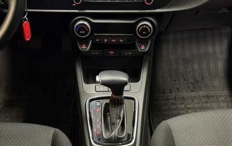 KIA Rio IV, 2021 год, 1 780 000 рублей, 12 фотография