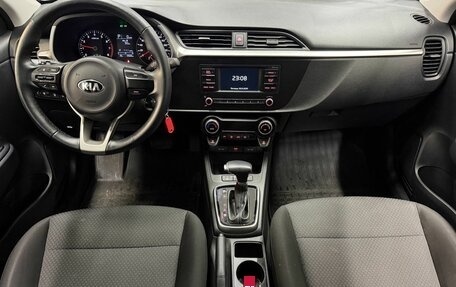 KIA Rio IV, 2021 год, 1 780 000 рублей, 9 фотография