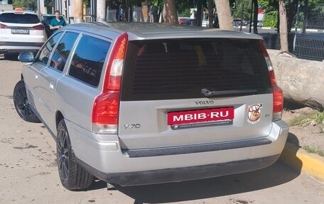 Volvo V70 III рестайлинг, 2006 год, 680 000 рублей, 2 фотография