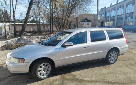 Volvo V70 III рестайлинг, 2006 год, 680 000 рублей, 17 фотография