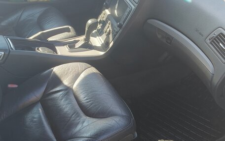 Volvo V70 III рестайлинг, 2006 год, 680 000 рублей, 14 фотография