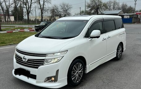 Nissan Elgrand III, 2012 год, 930 000 рублей, 3 фотография
