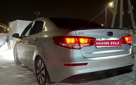 KIA Rio III рестайлинг, 2015 год, 820 000 рублей, 2 фотография