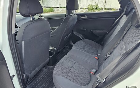 Hyundai Solaris II рестайлинг, 2015 год, 550 000 рублей, 11 фотография