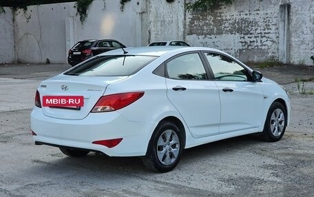 Hyundai Solaris II рестайлинг, 2015 год, 550 000 рублей, 3 фотография