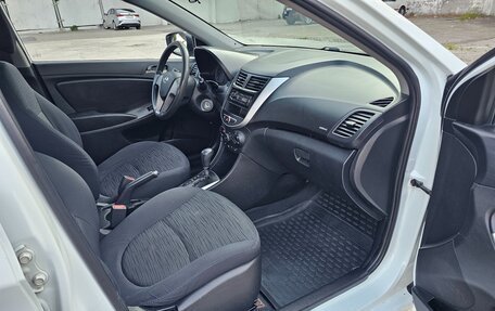 Hyundai Solaris II рестайлинг, 2015 год, 550 000 рублей, 12 фотография
