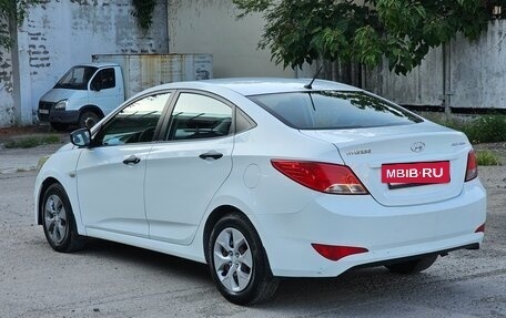 Hyundai Solaris II рестайлинг, 2015 год, 550 000 рублей, 5 фотография