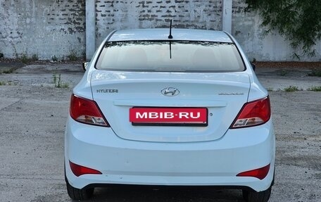 Hyundai Solaris II рестайлинг, 2015 год, 550 000 рублей, 4 фотография