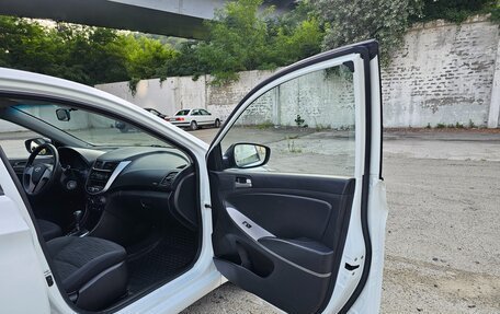 Hyundai Solaris II рестайлинг, 2015 год, 550 000 рублей, 16 фотография