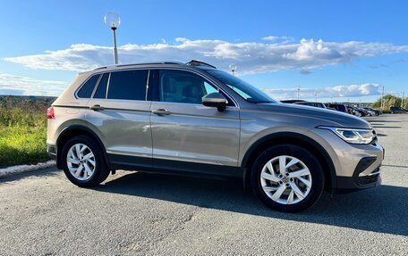 Volkswagen Tiguan II, 2021 год, 3 700 000 рублей, 8 фотография