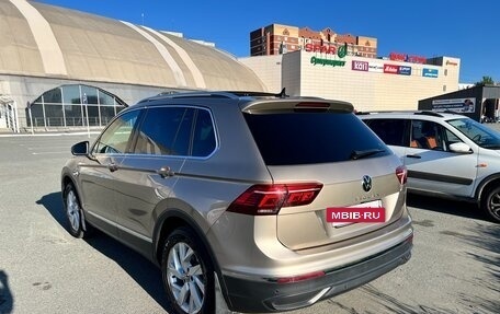 Volkswagen Tiguan II, 2021 год, 3 700 000 рублей, 6 фотография