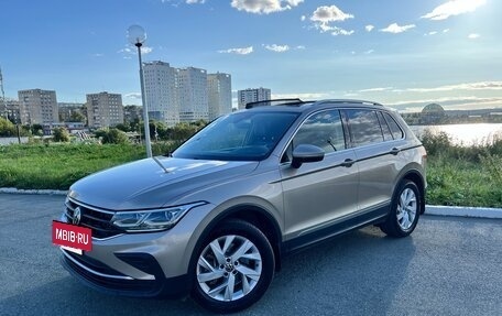 Volkswagen Tiguan II, 2021 год, 3 700 000 рублей, 4 фотография