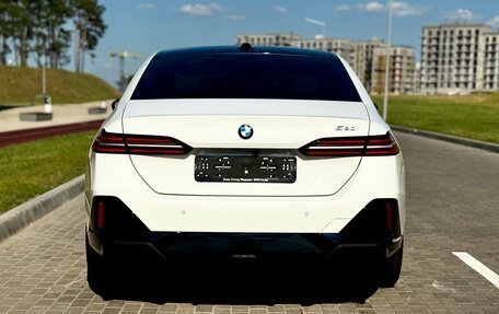 BMW 5 серия, 2025 год, 6 749 500 рублей, 9 фотография