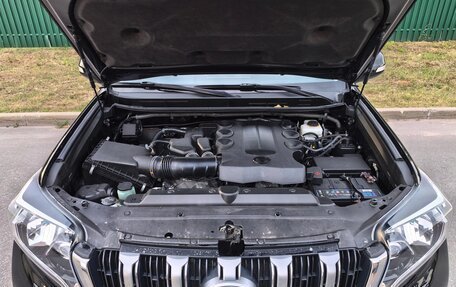Toyota Land Cruiser Prado 150 рестайлинг 2, 2013 год, 4 550 000 рублей, 6 фотография
