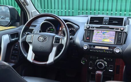 Toyota Land Cruiser Prado 150 рестайлинг 2, 2013 год, 4 550 000 рублей, 22 фотография
