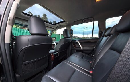 Toyota Land Cruiser Prado 150 рестайлинг 2, 2013 год, 4 550 000 рублей, 24 фотография