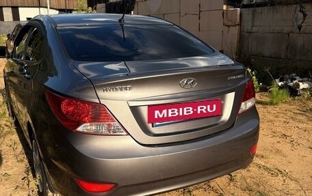 Hyundai Solaris II рестайлинг, 2011 год, 700 000 рублей, 2 фотография