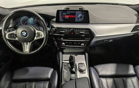 BMW 5 серия, 2019 год, 3 790 000 рублей, 11 фотография