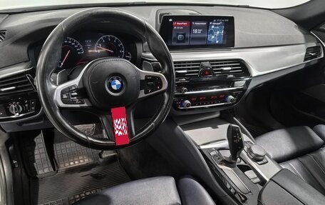 BMW 5 серия, 2019 год, 3 790 000 рублей, 12 фотография