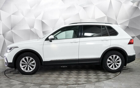 Volkswagen Tiguan II, 2021 год, 2 823 000 рублей, 2 фотография