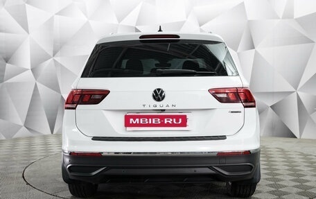 Volkswagen Tiguan II, 2021 год, 2 823 000 рублей, 4 фотография