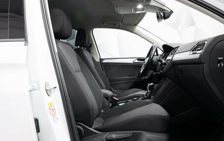 Volkswagen Tiguan II, 2021 год, 2 823 000 рублей, 12 фотография