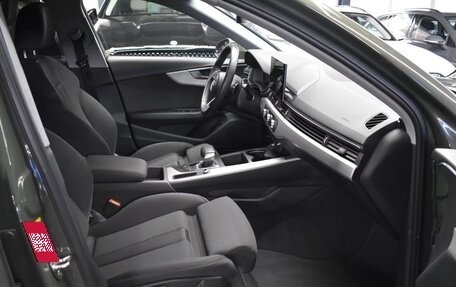 Audi A4, 2023 год, 3 380 000 рублей, 10 фотография
