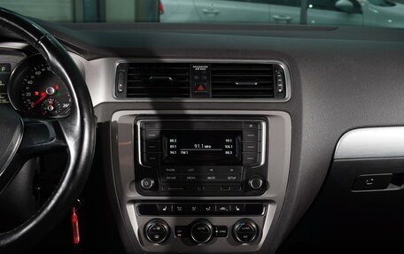 Volkswagen Jetta VI, 2017 год, 1 346 000 рублей, 16 фотография