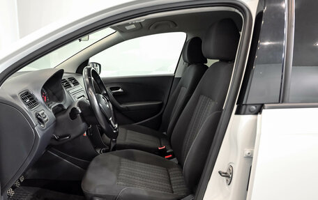 Volkswagen Polo VI (EU Market), 2017 год, 1 000 000 рублей, 10 фотография
