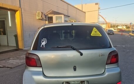 Toyota Vitz, 2001 год, 250 000 рублей, 3 фотография