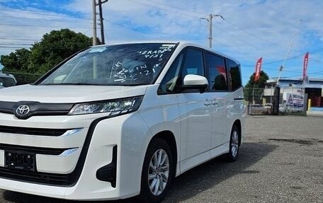 Toyota Noah, 2023 год, 2 295 005 рублей, 1 фотография