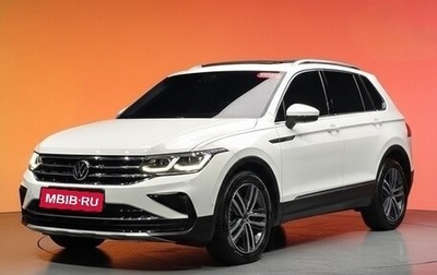 Volkswagen Tiguan II, 2023 год, 3 750 000 рублей, 1 фотография