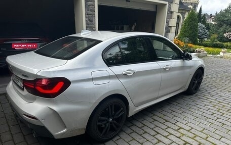 BMW 1 серия, 2023 год, 3 500 000 рублей, 5 фотография