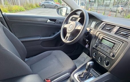 Volkswagen Jetta VI, 2014 год, 1 250 000 рублей, 2 фотография
