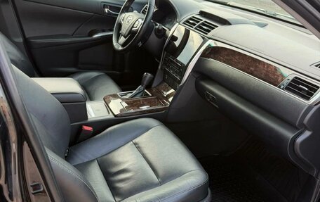 Toyota Camry, 2017 год, 1 830 000 рублей, 7 фотография