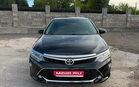 Toyota Camry, 2017 год, 1 830 000 рублей, 2 фотография