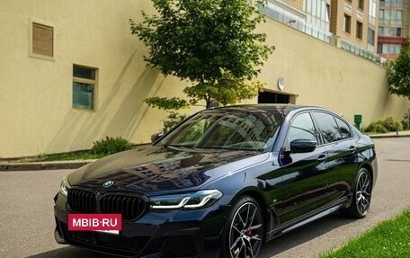 BMW 5 серия, 2021 год, 8 300 000 рублей, 2 фотография
