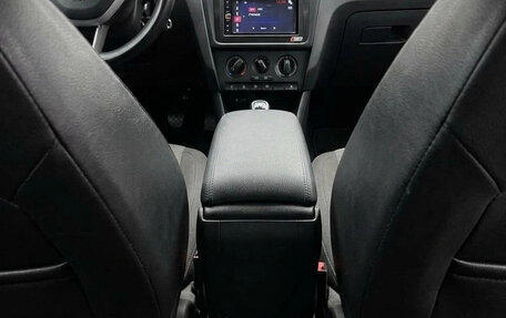 Skoda Rapid I, 2016 год, 1 295 000 рублей, 5 фотография
